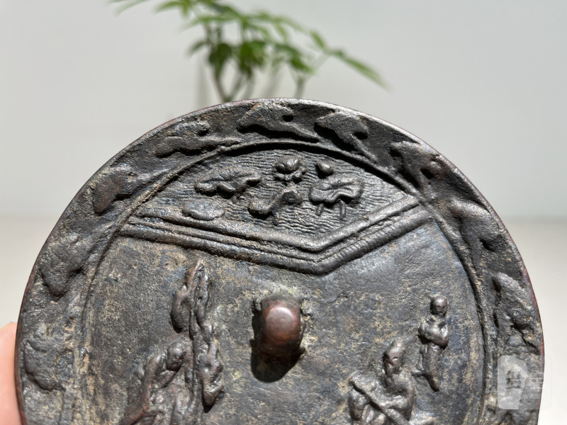 明 米芾拜石人物故事纹镜 - 图5